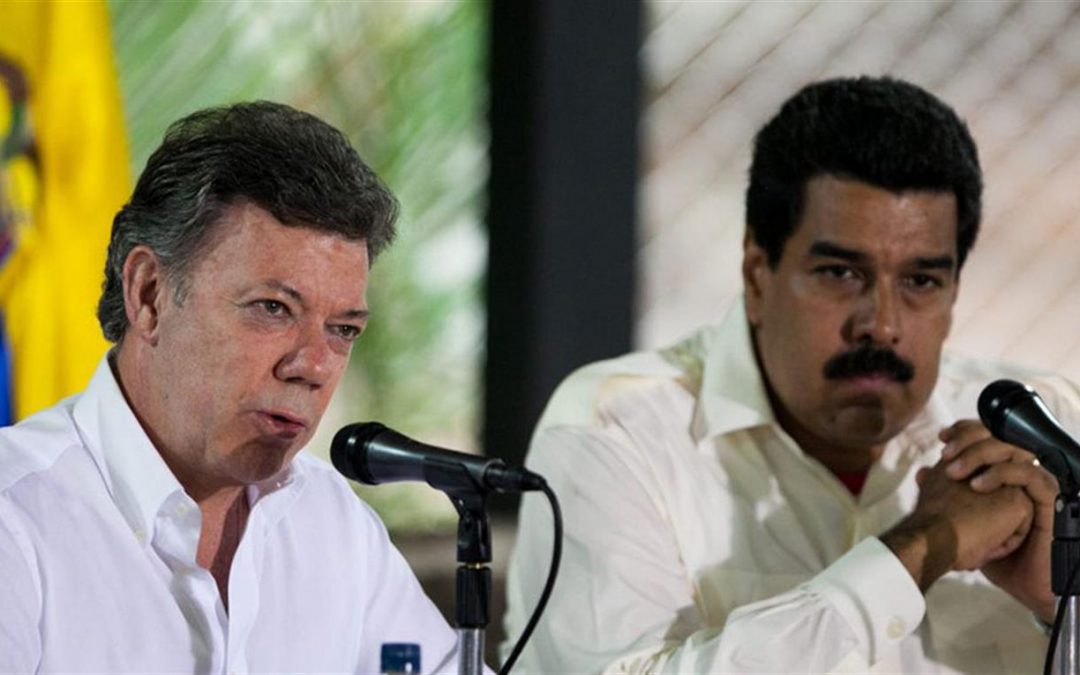 El bloqueo de un canal agudiza el choque entre Maduro y Santos